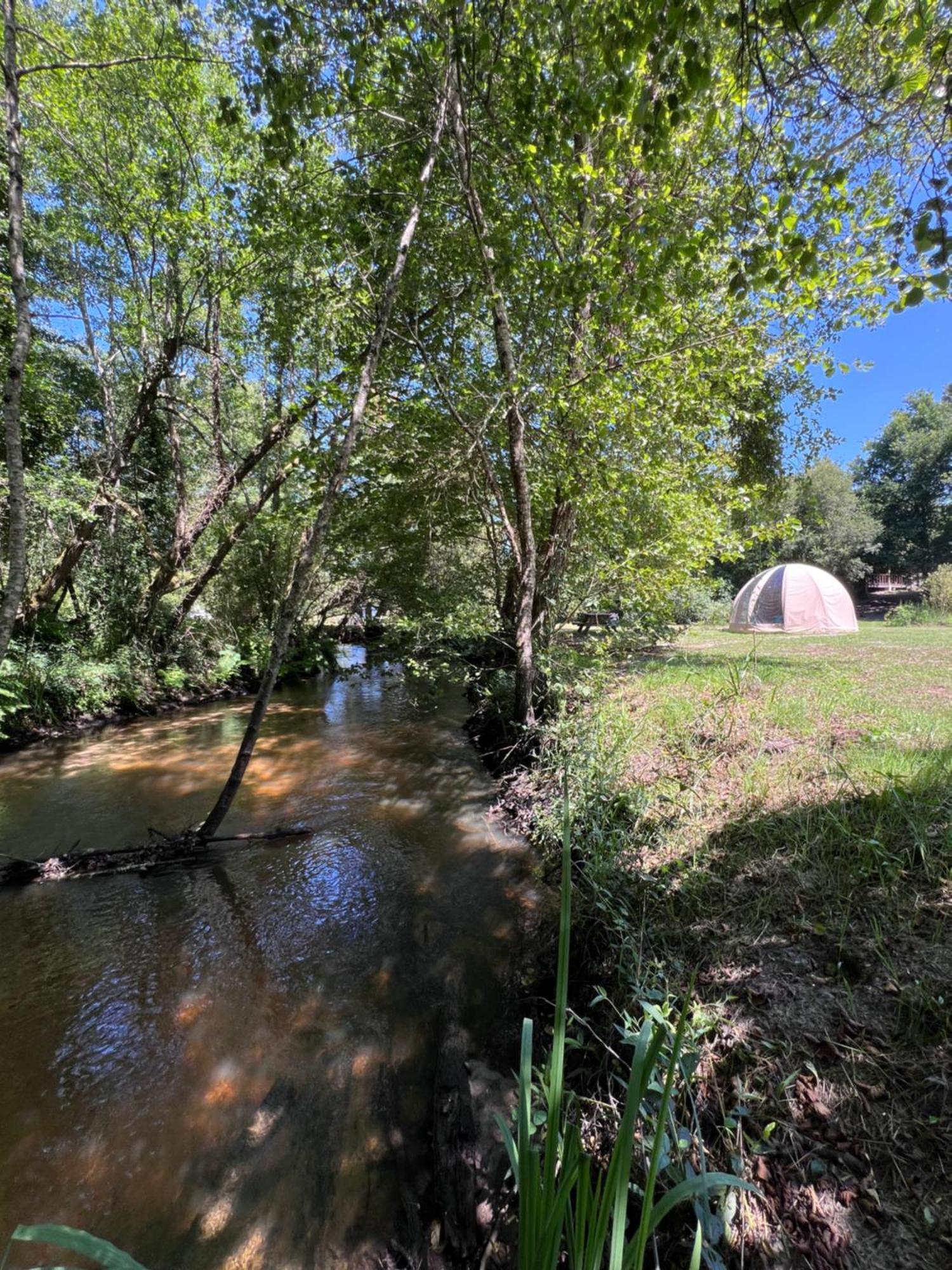 La Wigwam Bleu Du Domaine Du Pas De L'Ane Hotel Mios Bagian luar foto